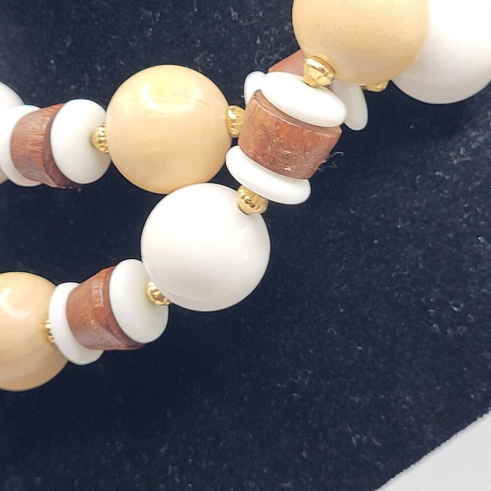 VIntage 60s Bohemian Chunky Wood White Beaded Necklace 30in
